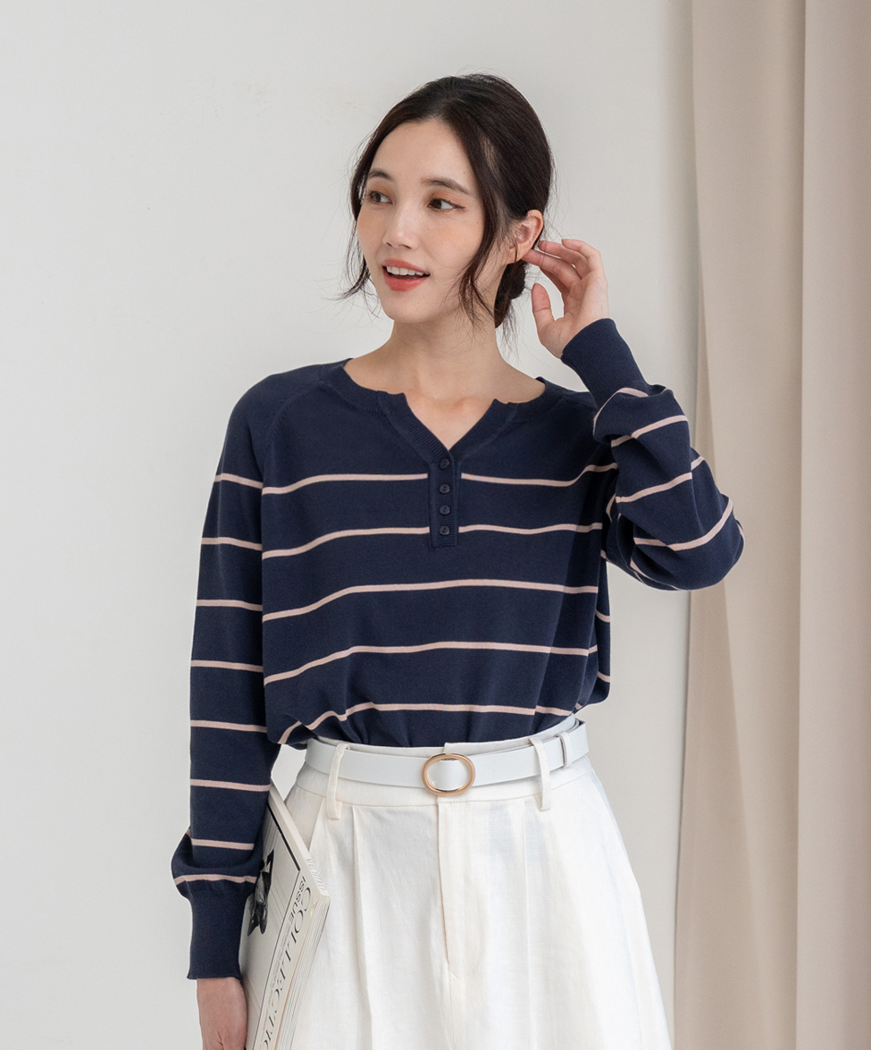 GT 排釦條紋針織上衣