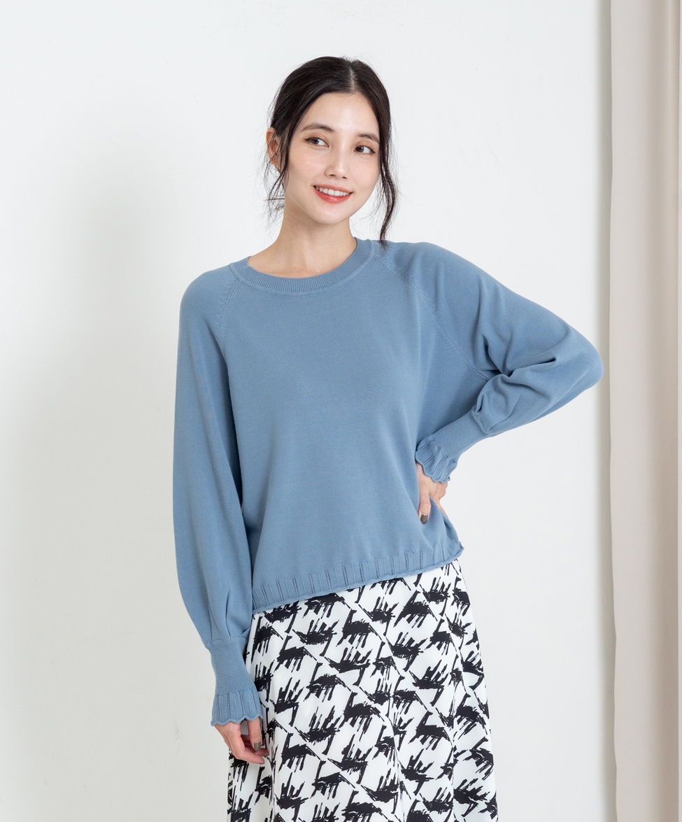 GT 雕花袖圓領針織上衣