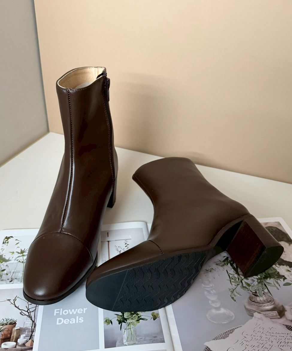 GT 全真皮高跟貼腿靴