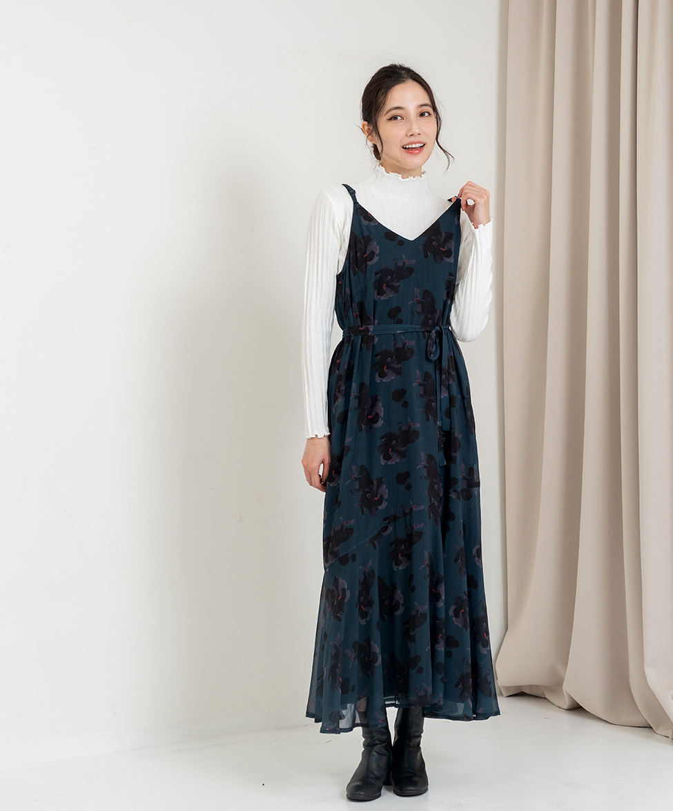 GT Print 插畫家聯名款細肩帶斜魚尾長洋裝